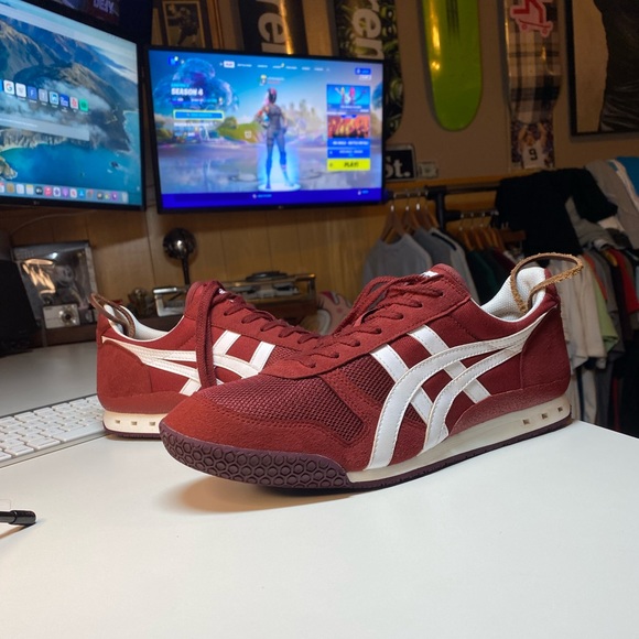Onitsuka Tiger by Asics Other - Onitsuka Tiger mens Ultimate 81 red
